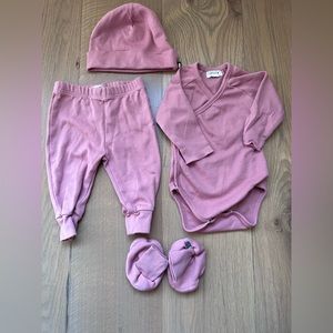 Oeuf Organic newborn set- onesie, pants, hat, and booties.